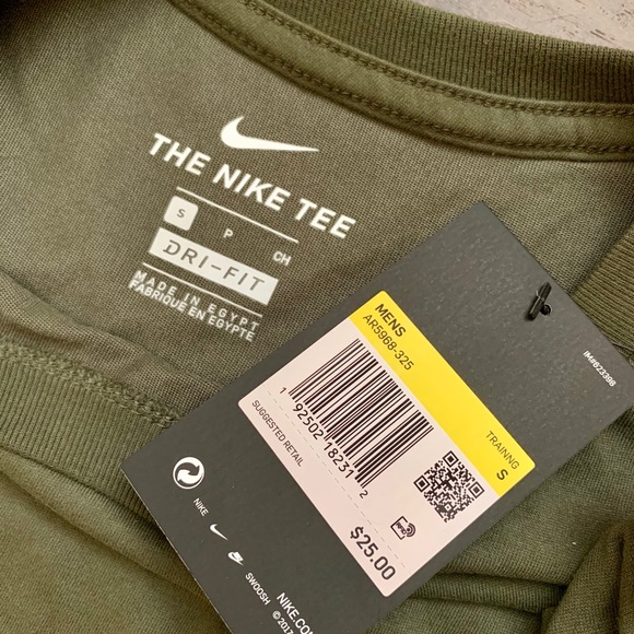 ♥️SOLD♥️NWT THE NIKE TEE, DRI-FIT COTTON, SMALL - Picture 8 of 8